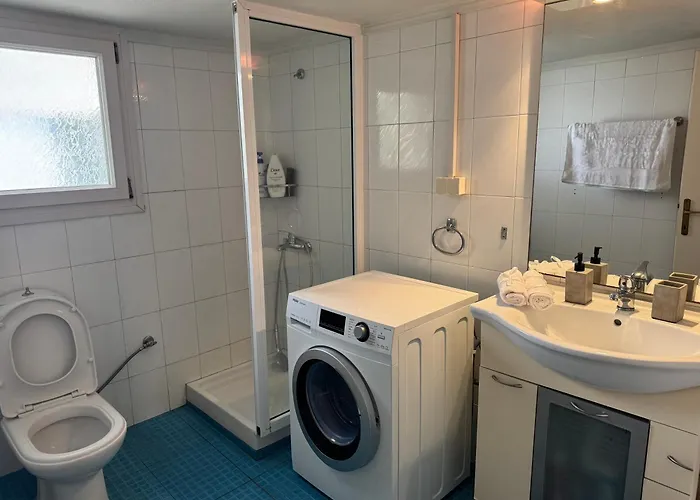 Maisonette Near 페프코초리