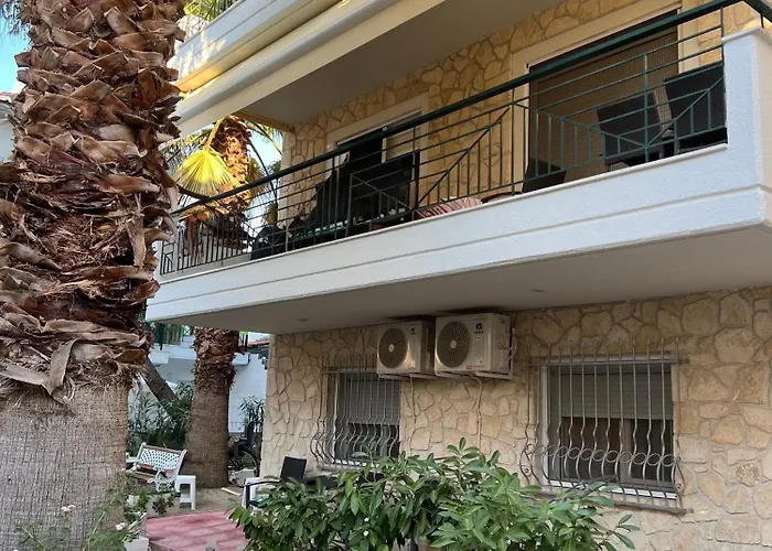 아파트 Maisonette Near *