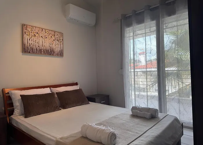 아파트 Maisonette Near