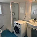 Maisonette Near 佩科霍里