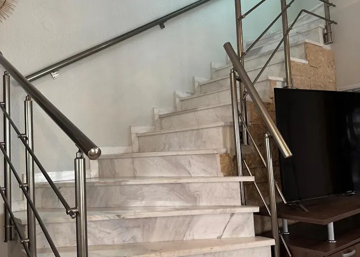 公寓 Maisonette Near